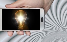 华为AM16，不止于小，重新定义车载智能体验的便捷入口