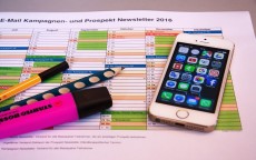 华为手机在欧洲，从神秘东方力量到争议与并存的科技宠儿