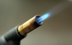 精密制造的基石，华为耳机的焊接工艺与技术解析