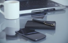 抖音荣耀5T手机测评，性能与颜值的双重盛宴