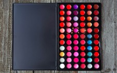 流光溢彩，触感如丝，华为荣耀9玻璃机身的艺术与科技融合