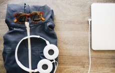 迪士尼H1头戴式蓝牙耳机测评，音乐随行，时尚升级,迪士尼h1头戴式蓝牙耳机测评视频