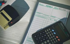 华为有X9系列手机吗？一次关于命名规则的深度解析