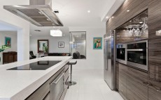 华为吸油烟机，科技赋能，让厨房呼吸新鲜空气