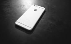 华为前置指纹解锁手机，解锁方式革新与用户体验升级