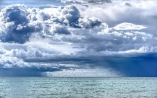 天空的竞逐者，大疆与华为，中国科技的双雄变奏曲