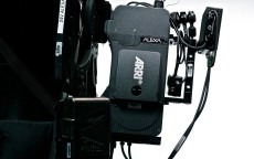 华为最新背板图片曝光，技术细节引关注，背后透露哪些行业信号？